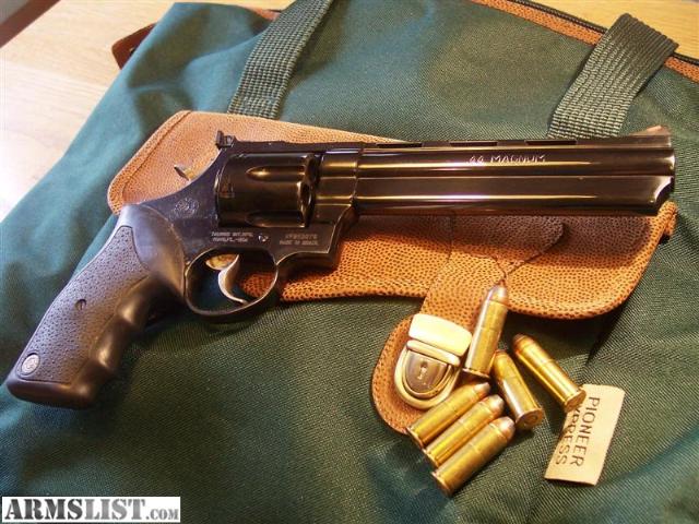 taurus 44 magnum revolver. Taurus 44 magnum 8 3/8 inch
