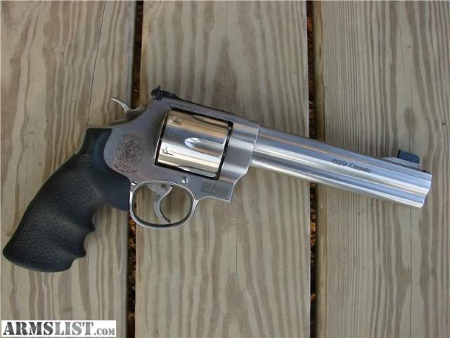 smith and wesson 44 magnum revolver. Smith amp; Wesson Model 629-4